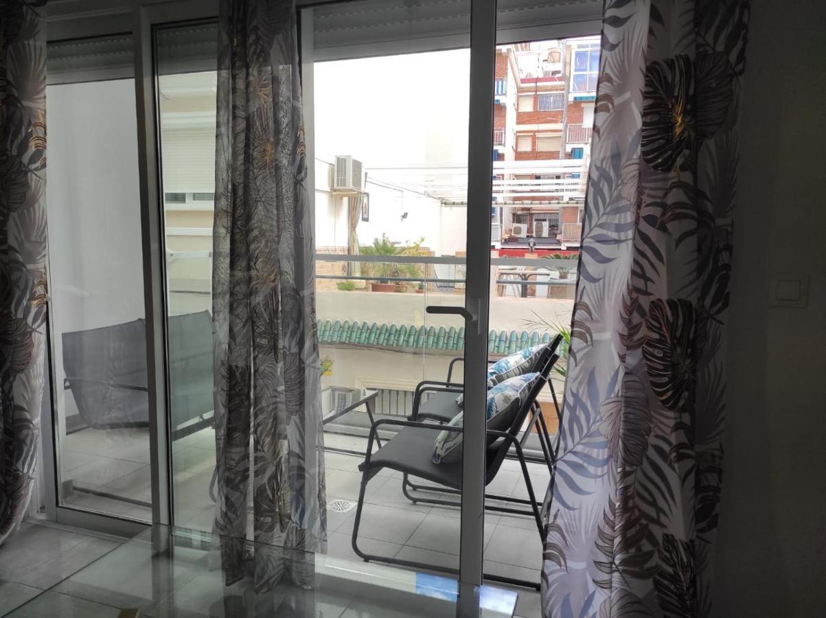 Los Boliches Holidays Suites Fuengirola Exteriör bild